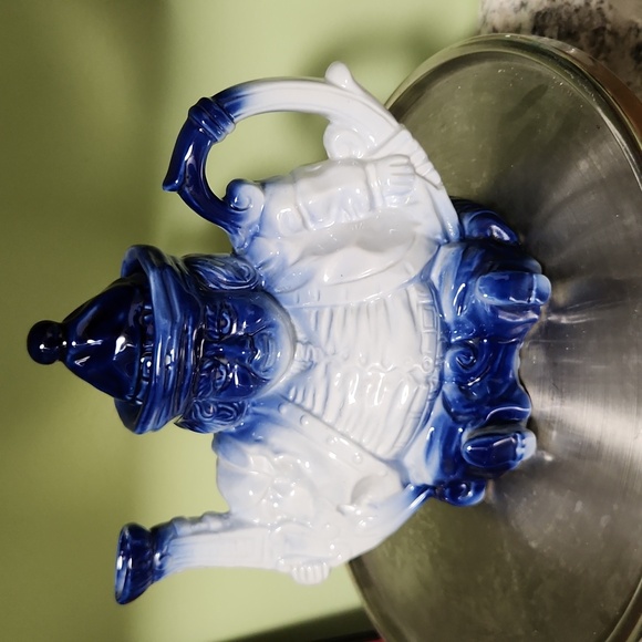 Stafordsmire Toby Parliament Judge Teapot GUC - Picture 1 of 6